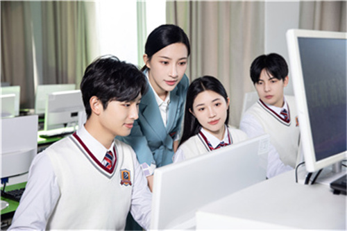 2022��Ů���W(xu��)ʲô���I(y��)����