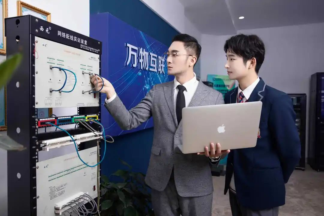 W(xu);Ԫ͘I(y)ͨI(y)пɞ飡