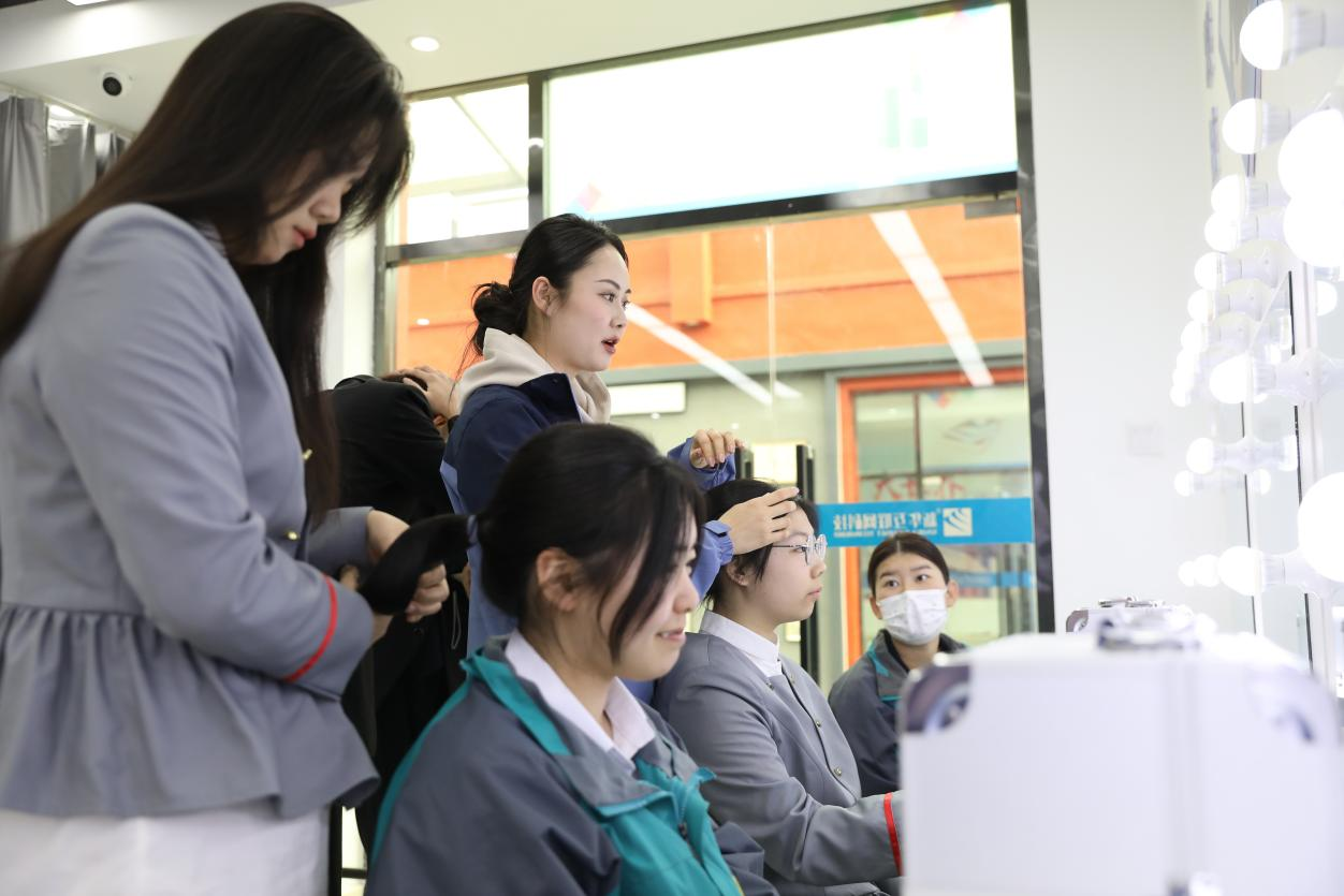 AXW(xu)УôÿһÌ(sh)(zhn)(sh)Ӗ(xn)n׌܌W(xu)ø(sh)